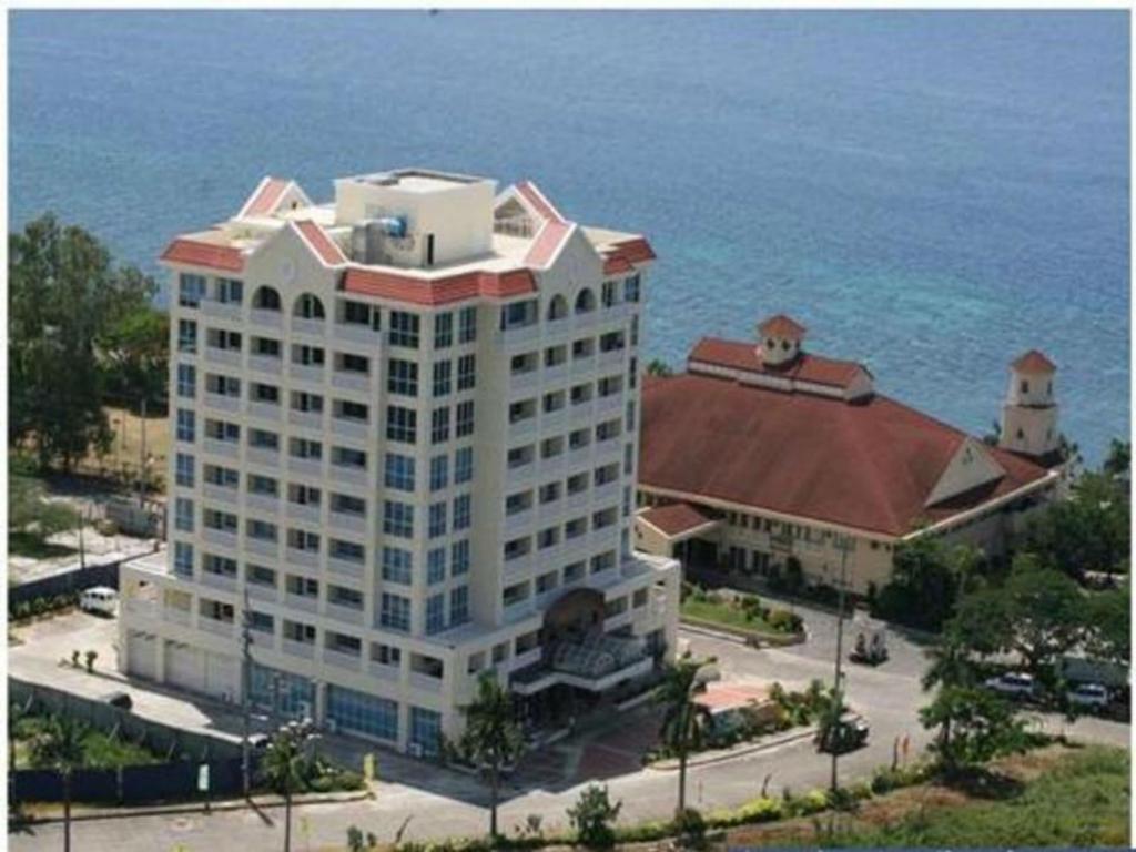 La Mirada Residence , Large 1 Bedroom Condo, Beaches , 3 Pools, Ocean Views, Fast Wifi, Netflix, Breakfast Included Lapu-Lapu City Szoba fotó
